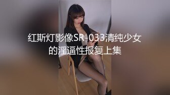 单身女性假日在家的样子