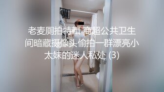 【新片速遞】 丝袜高跟露脸颜值不错的女模特镜头前发骚，大黑牛假鸡巴深喉舔弄，淫声荡语掰开骚穴看特写，激情抽插好刺激[240MB/MP4/13:09]