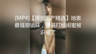 黑丝熟女大姐来验房勾搭搞装修的小哥激情啪啪