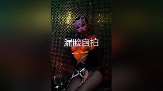 性感车模毛婷拍酸奶广告被摄影师咸猪手揩油,看逼逼的颜色已经被不少人玩过了