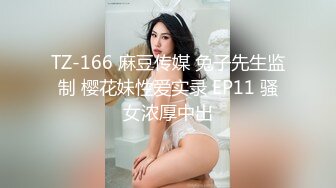 ⚫️⚫️极品人形小母狗！推特美少女福利姬【xiaoyunxianzi】喜欢户外极限露出，勇闯男厕学狗爬舔食小便池